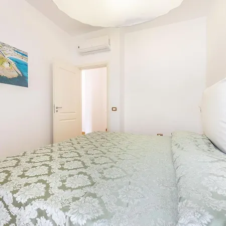 Quadrilocale Corso Italia 28 Piano Terra Con Spazio Esterno Holiday home