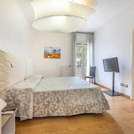 Quadrilocale Corso Italia 28 Piano Terra Con Spazio Esterno Holiday home